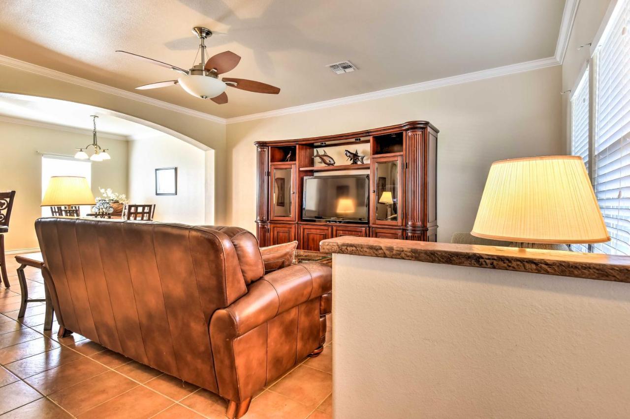 Waterfront Corpus Christi Townhome With Pool And Dock! Екстер'єр фото