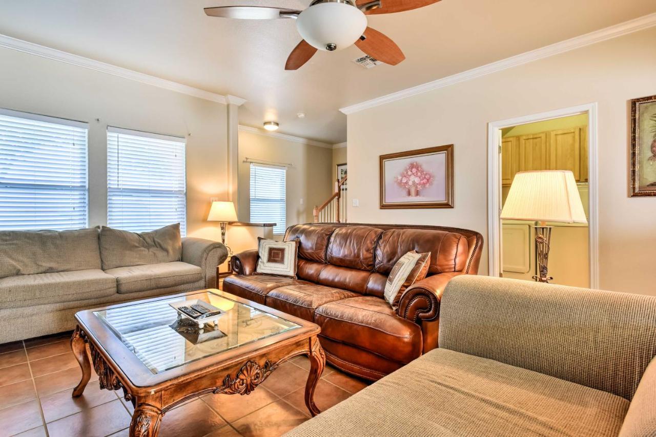 Waterfront Corpus Christi Townhome With Pool And Dock! Екстер'єр фото