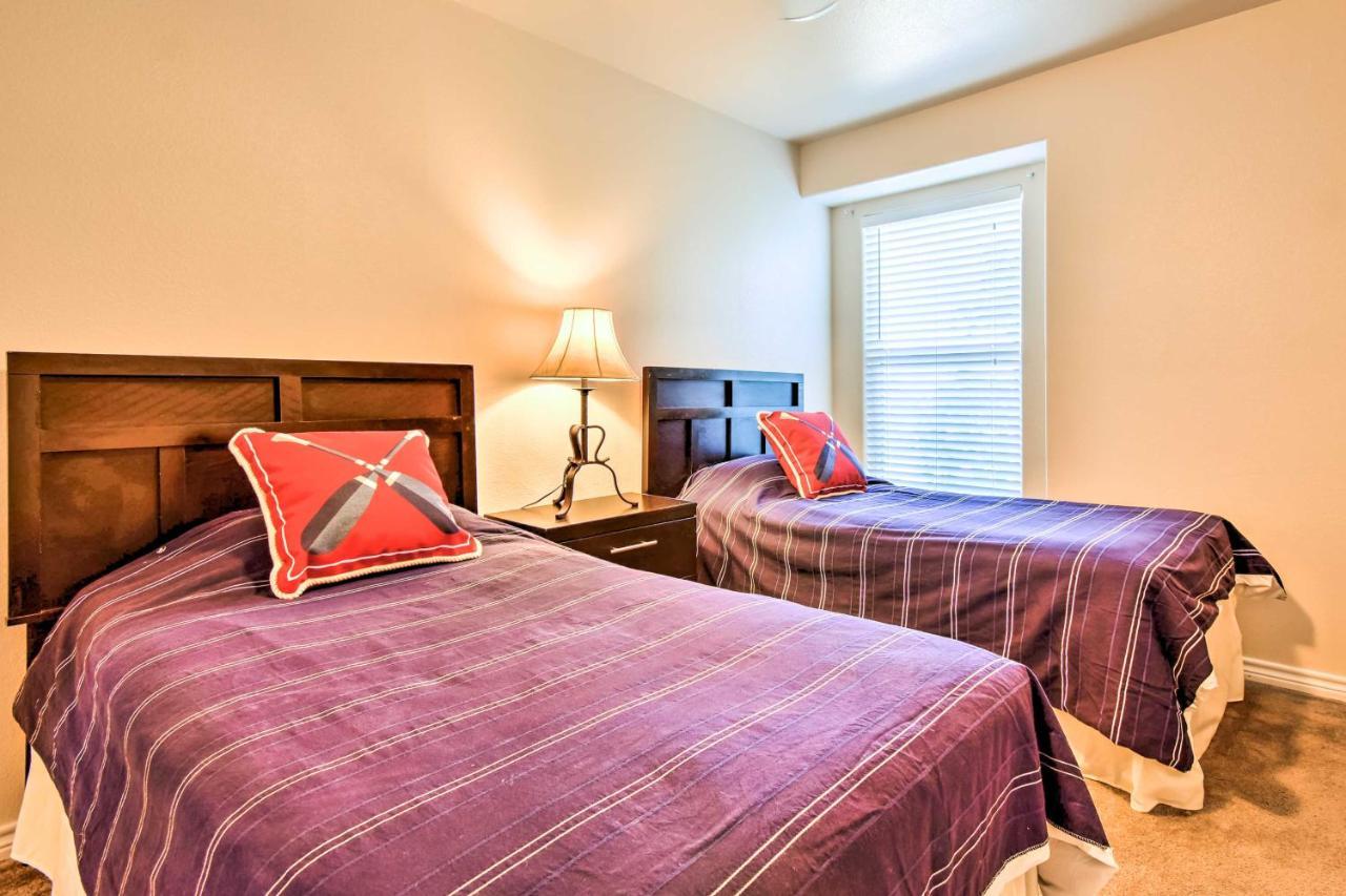 Waterfront Corpus Christi Townhome With Pool And Dock! Екстер'єр фото
